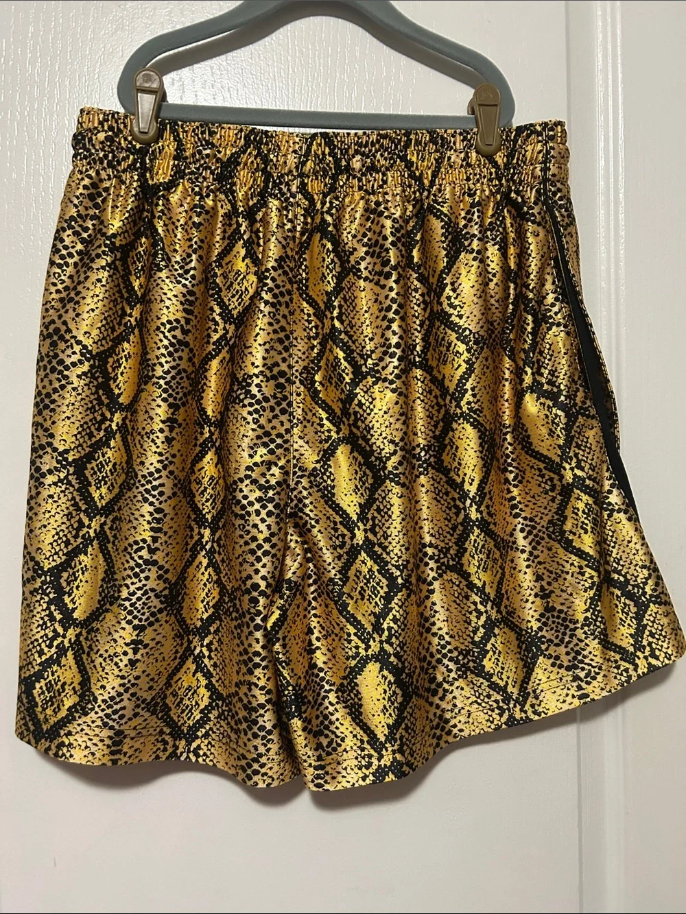 Nike Women's Yellow Snake Print Athletic Shorts & Brown Mesh Shorts